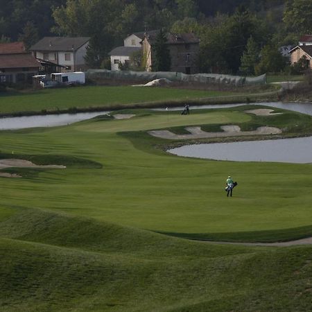 Golf Valcurone Hotel Momperone Екстериор снимка