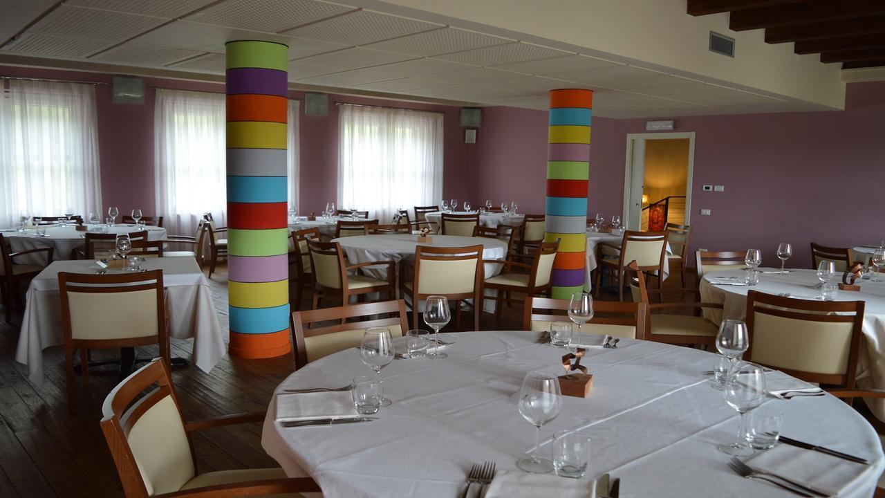 Golf Valcurone Hotel Momperone Екстериор снимка